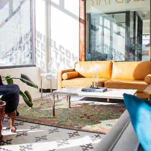 https://aae-11th-avenue-hostel.seedenverhotels.com