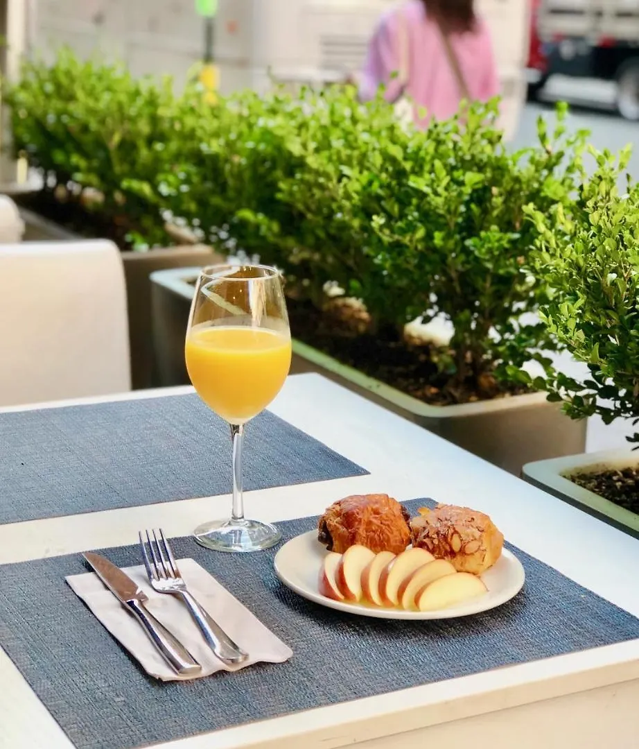 Hotel Henri New York